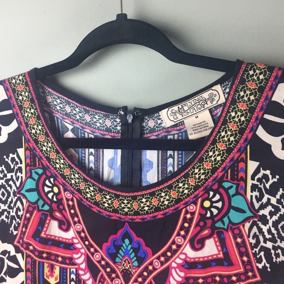 Flying Tomato Bell Sleeve Printed Shift Dress - Picture 4 of 10